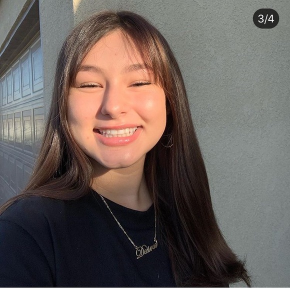 Meet your Posher, Des - Picture 1 of 1